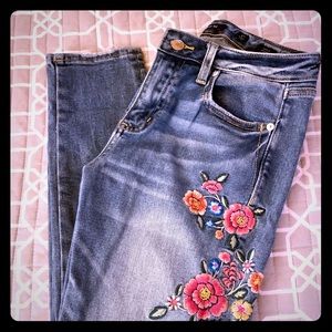 Miss Me Embroidered Ankle Skinny Jeans